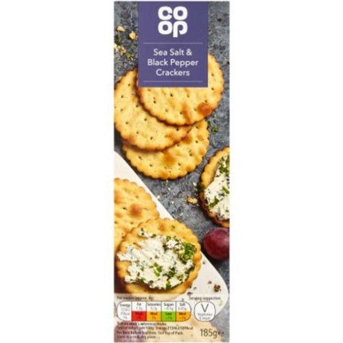 Co-op Cracked Black Pepper Scalloped Crackers (185g)